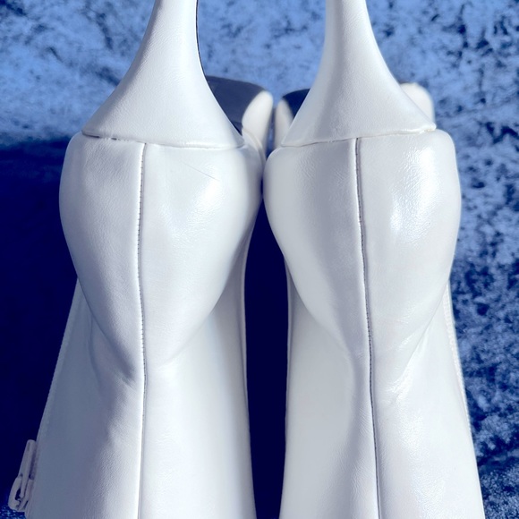 Mid-ankle, white booties. - Picture 4 of 7